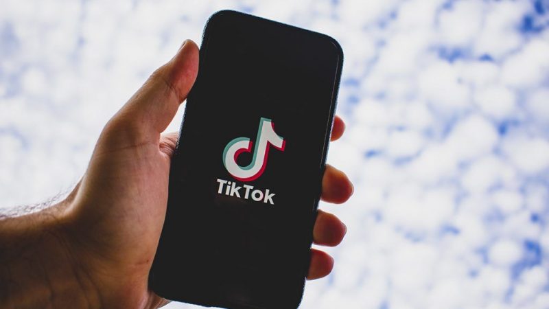 Como modera, activa y elimina los comentarios de TikTok
